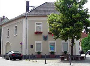 Fotos: Ortsverwaltung von 2006 in Hechtsheim